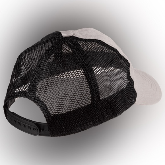 Bass Pro Shops Embroidered Logo Mesh-Back Cap for Kids, NWT. - Picture 4 of 4